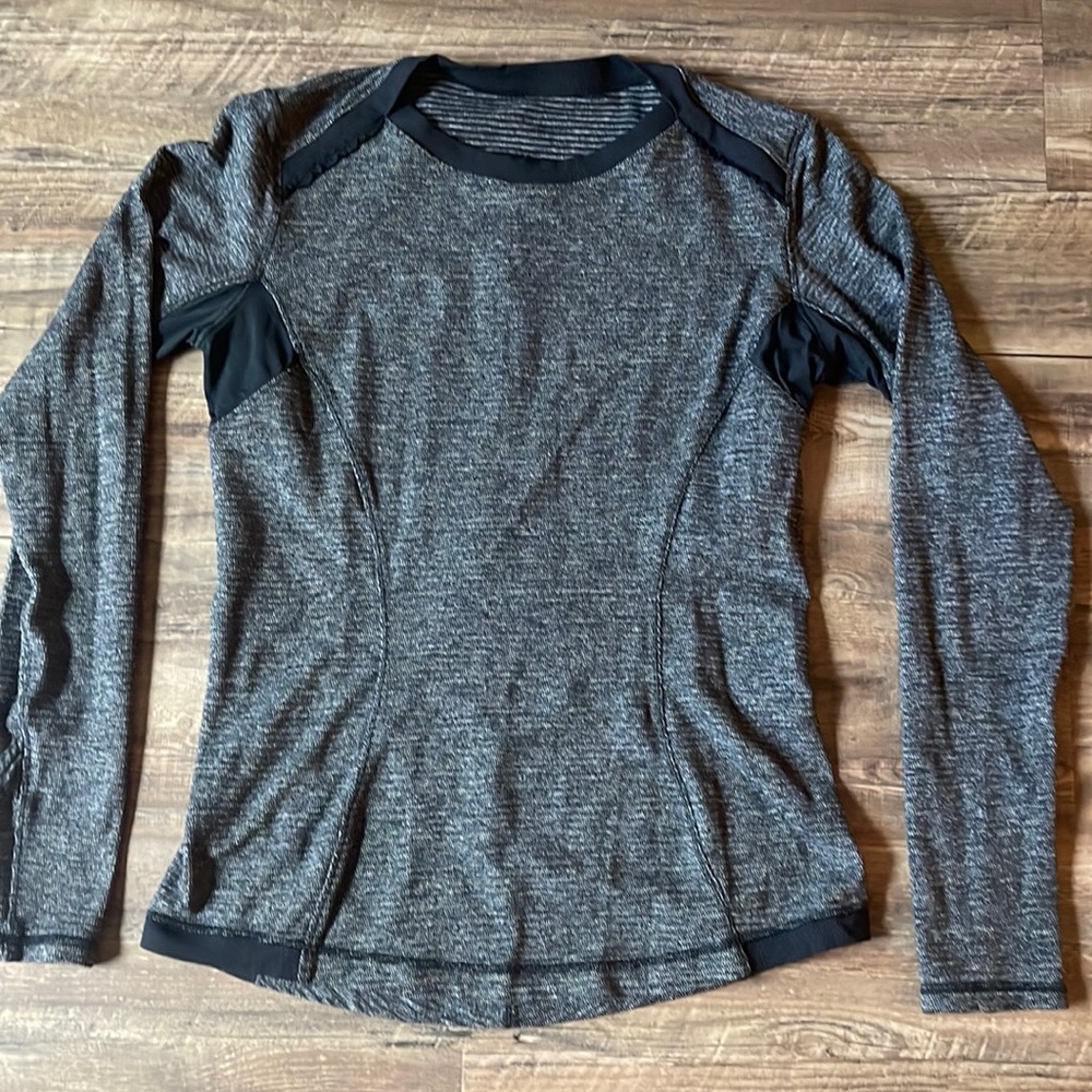 LuluLemon Long Sleeve Shirt
